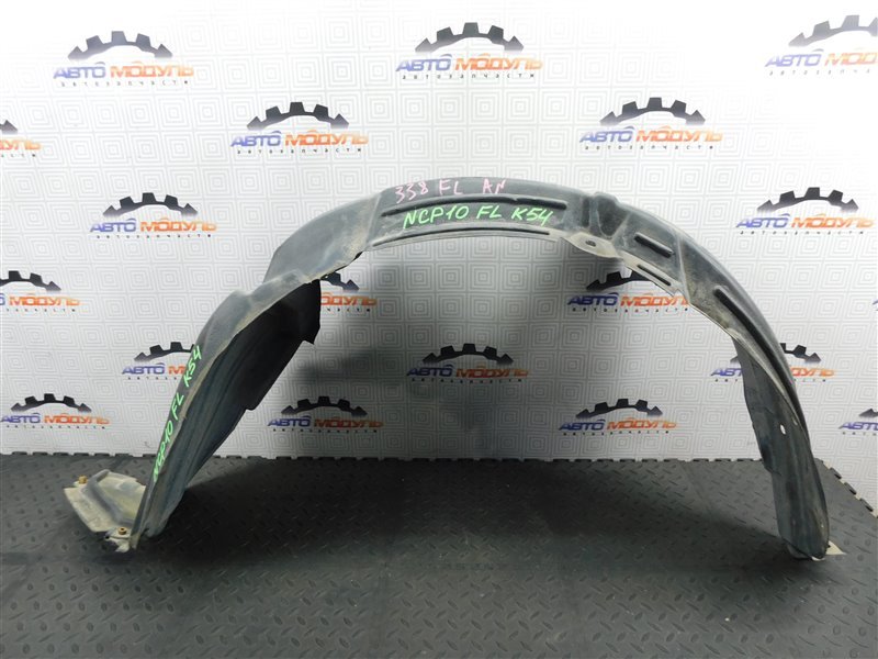 Подкрылок Toyota Vitz NCP10-0157699 2NZ-FE 2002 передний левый