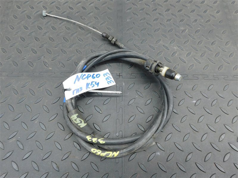Тросик газа TOYOTA IST NCP60-0141247 2NZ-FE 2004 (б/у)