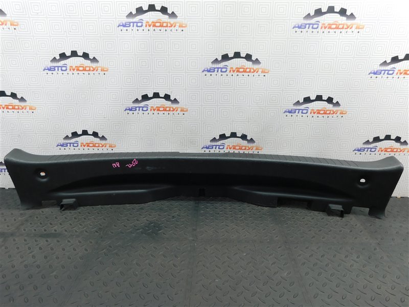 Накладка замка багажника Nissan Dualis J10-052542 MR20-DE 2007 задняя