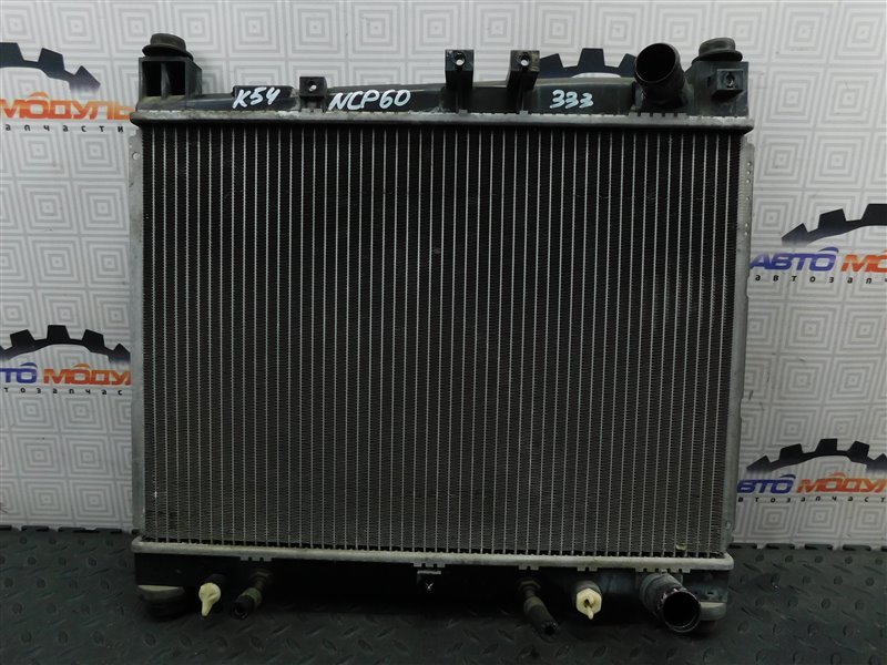 Радиатор основной TOYOTA IST NCP60-0141247 2NZ-FE 2004 (б/у)