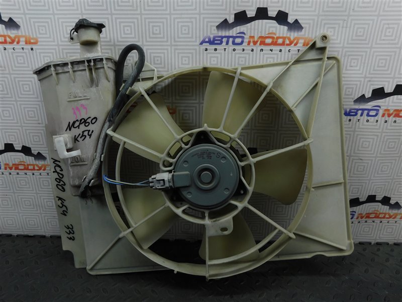 Диффузор радиатора TOYOTA IST NCP60-0141247 2NZ-FE 2004 (б/у)
