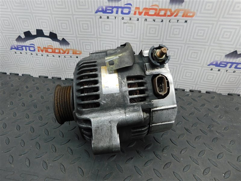 Генератор TOYOTA CHASER JZX100 1JZ-GE (б/у)