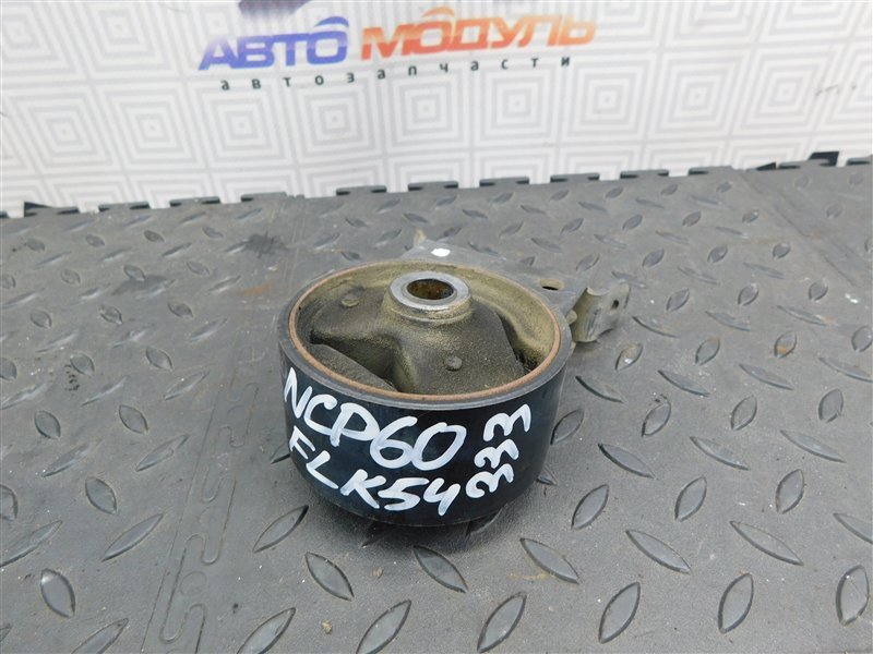 Подушка двигателя TOYOTA IST NCP60-0141247 2NZ-FE 2004 левая (б/у)