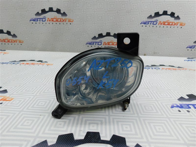 Туманка TOYOTA AVENSIS AZT250-0003009 1AZ-FSE 2004 передняя левая (б/у)