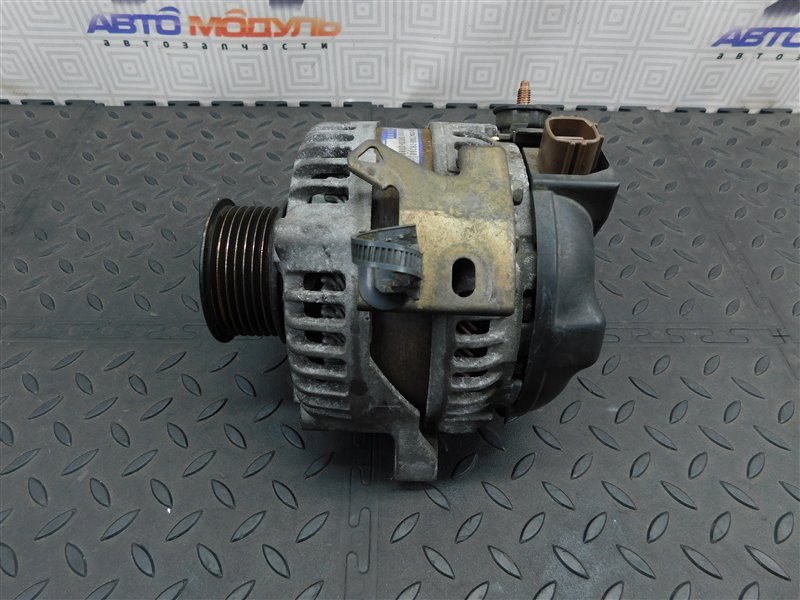 Генератор TOYOTA AVENSIS AZT250-0003009 1AZ-FSE 2004 (б/у)