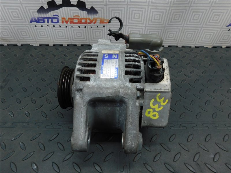 Генератор TOYOTA VITZ NCP10-0157699 2NZ-FE 2002 (б/у)