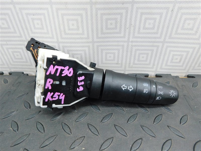Гитара NISSAN X-TRAIL NT30-046544 QR20-DE 2002 правая (б/у)