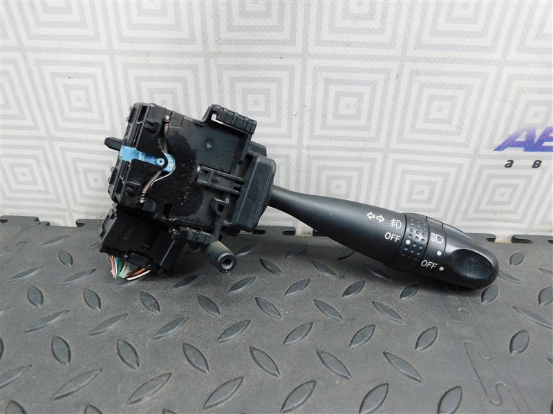 Гитара TOYOTA RAUM NCZ20-0141283 1NZ-FE 2010 правая (б/у)