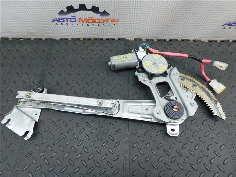 Стеклоподъемник SUBARU FORESTER SG5-074532 EJ202 2004 передний правый (б/у)