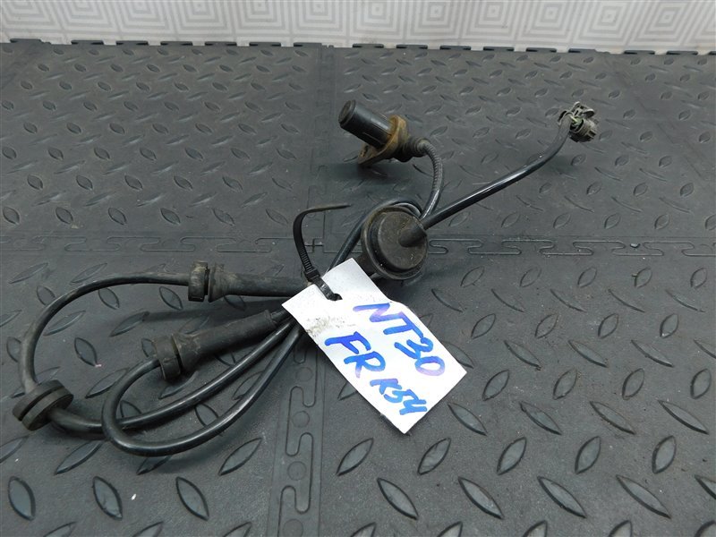 Датчик abs NISSAN X-TRAIL NT30-046544 QR20-DE 2002 передний правый (б/у)