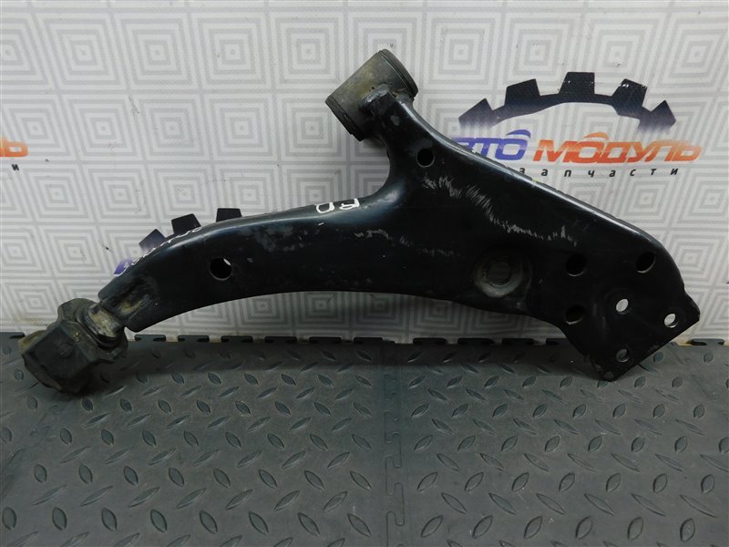 Рычаг TOYOTA RAUM EXZ10 5E-FE передний правый (б/у)