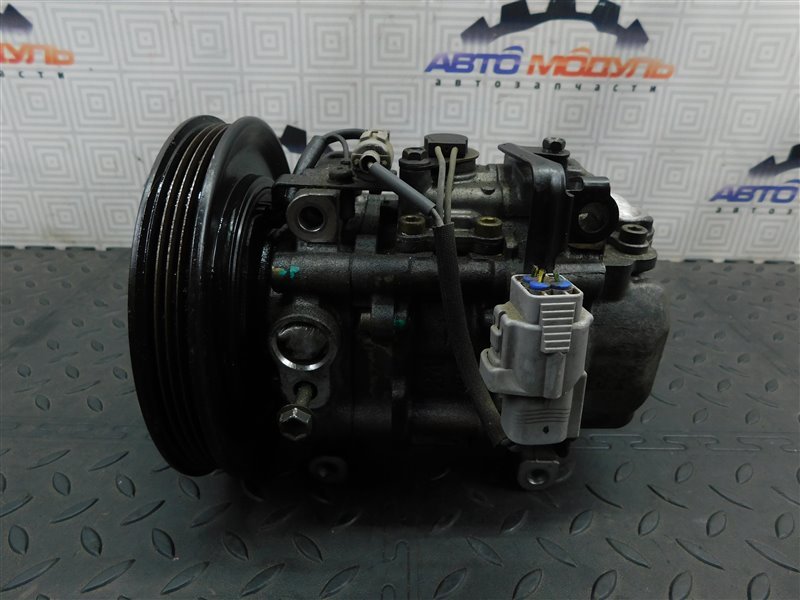 Компрессор кондиционера TOYOTA CORSPRINTEROLLA AE110 5A-FE (б/у)