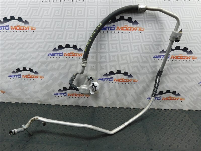 Трубки кондиционера TOYOTA IST NCP60-0141247 2NZ-FE 2004 (б/у)