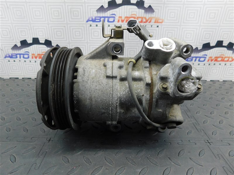 Компрессор кондиционера TOYOTA IST NCP60-0141247 2NZ-FE 2004 (б/у)