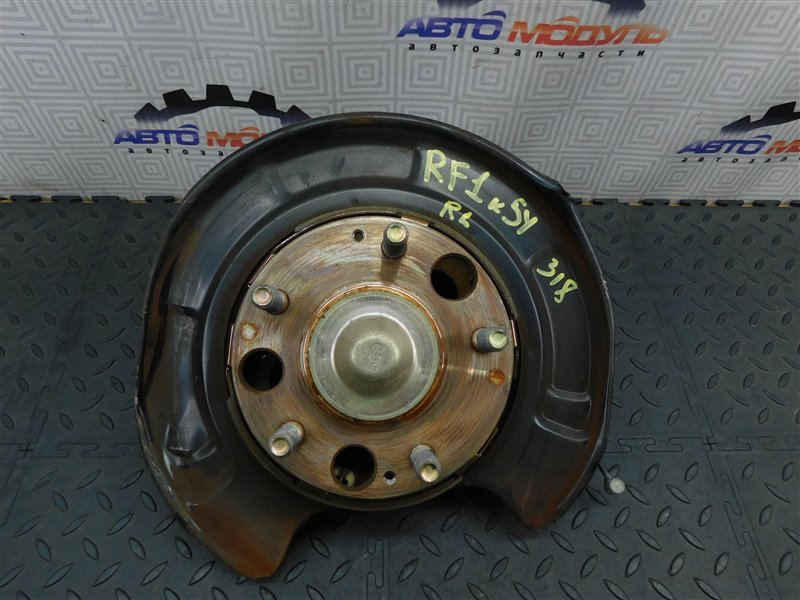 Ступица HONDA STEPWGN RF1-1258576 B20B 1998 задняя левая (б/у)