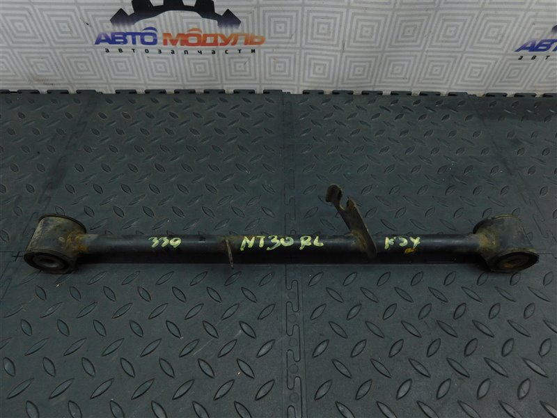 Рычаг NISSAN X-TRAIL NT30-046544 QR20-DE 2002 задний правый (б/у)