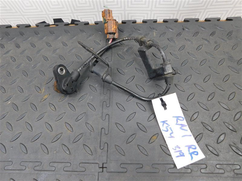 Датчик abs HONDA STREAM RN1-2001811 D17A 2004 задний правый (б/у)