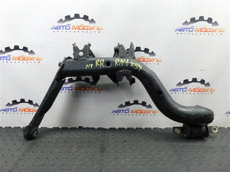 Рычаг HONDA STREAM RN1-2001811 D17A 2004 задний правый (б/у)