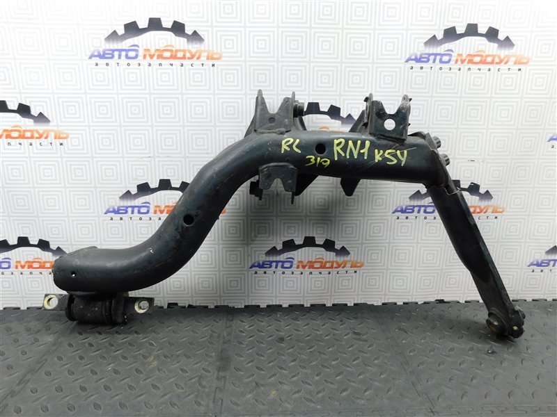 Рычаг HONDA STREAM RN1-2001811 D17A 2004 задний левый (б/у)