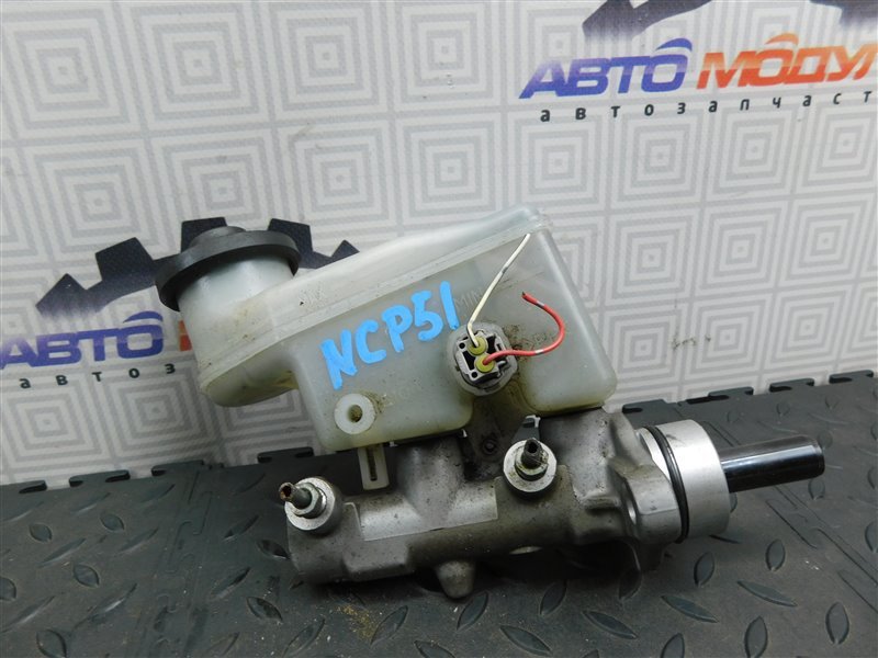 Главный тормозной цилиндр TOYOTA PROBOX NCP51 (б/у)