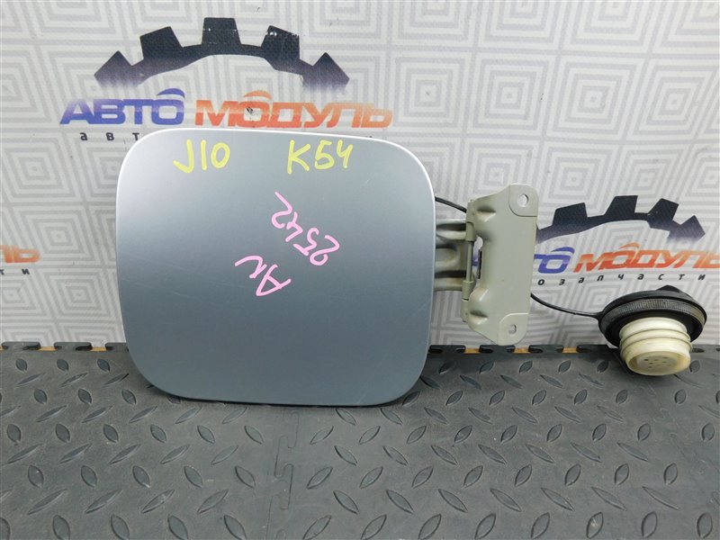 Лючок бензобака NISSAN DUALIS J10-052542 MR20-DE 2007 (б/у)