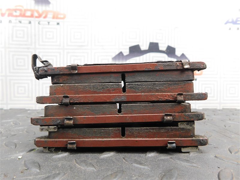 Колодки тормозные TOYOTA COROLLA EE111-5050872 4E-FE 1998 передние (б/у)