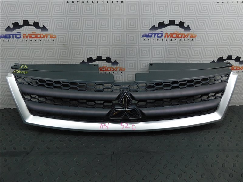 Решетка радиатора MITSUBISHI OUTLANDER CW5W-0027661 4B12 2006 (б/у)