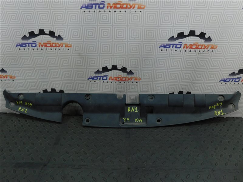 Накладка на телевизор HONDA STREAM RN1-2001811 D17A 2004 (б/у)
