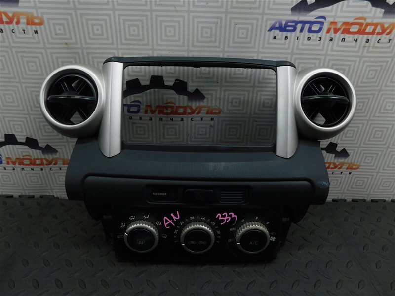 Блок управления климат-контролем TOYOTA IST NCP60-0141247 2NZ-FE 2004 (б/у)