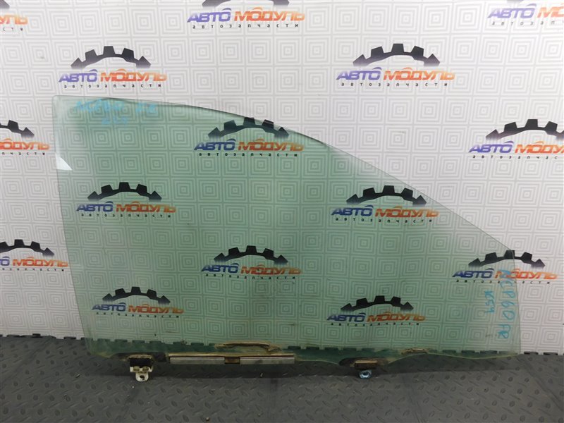 Стекло двери TOYOTA IST NCP60-0141247 2NZ-FE 2004 переднее правое (б/у)