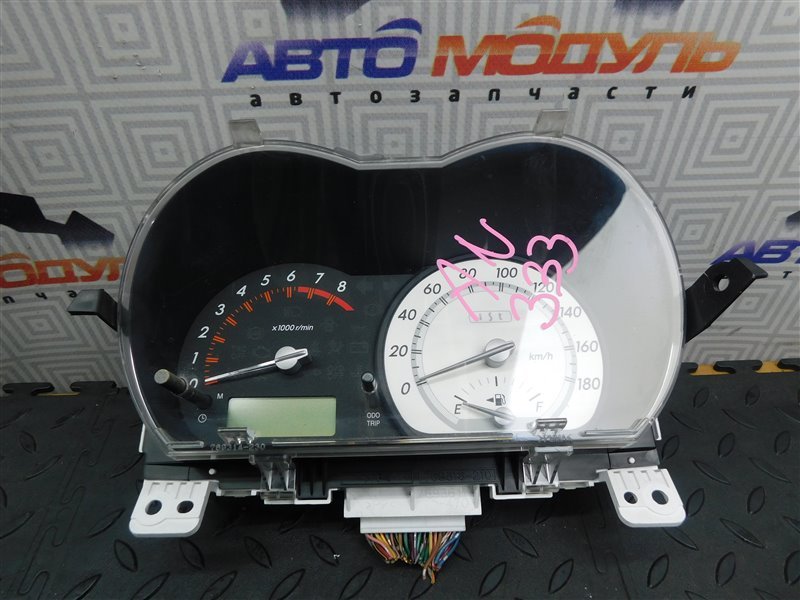Панель приборов TOYOTA IST NCP60-0141247 2NZ-FE 2004 (б/у)