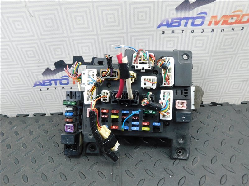 Блок предохранителей MITSUBISHI OUTLANDER CW5W-0027661 4B12 2006 (б/у)