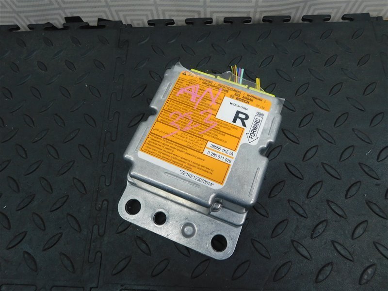 Блок управления NISSAN JUKE YF15-068657 HR15-DE 2012 (б/у)