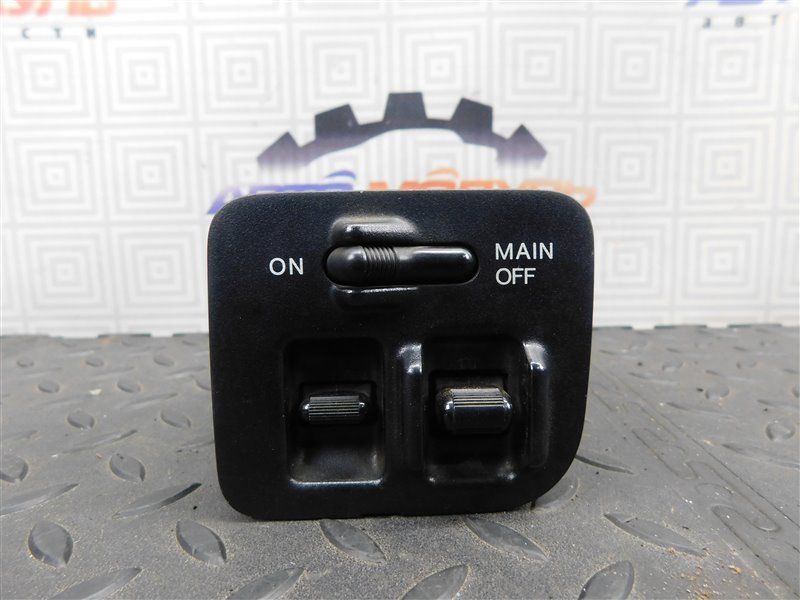 Блок упр. стеклоподьемниками HONDA STEPWGN RF1-1258576 B20B 1998 передний правый (б/у)