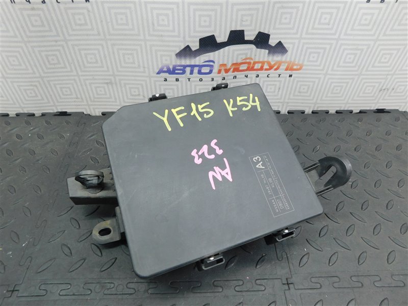 Блок предохранителей NISSAN JUKE YF15-068657 HR15-DE 2012 (б/у)