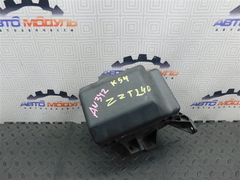 Блок предохранителей TOYOTA PREMIO ZZT240-0075709 1ZZ-FE 2004 (б/у)