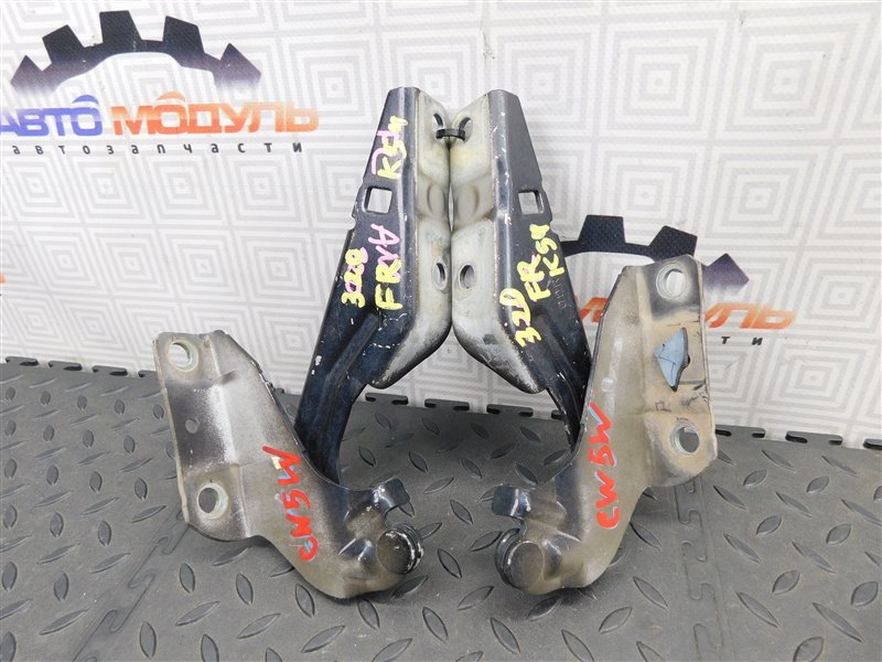 Петля капота MITSUBISHI OUTLANDER CW5W-0027661 4B12 2006 (б/у)