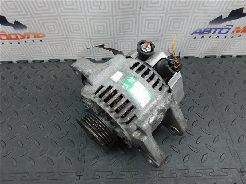 Генератор TOYOTA PLATZ NCP12 1NZ-FE (б/у)