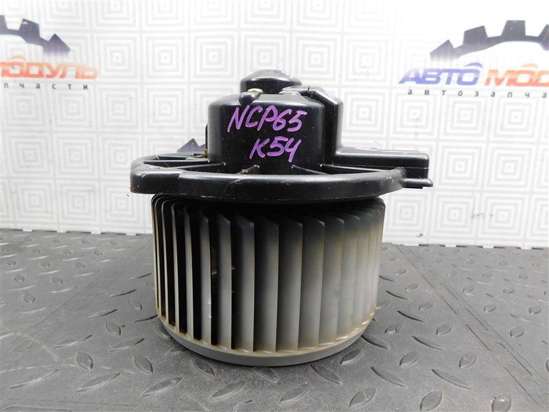 Мотор печки TOYOTA IST NCP65-0020494 1NZ-FE 2003 (б/у)