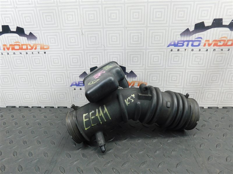 Патрубок воздушн.фильтра TOYOTA COROLLA EE111-5050872 4E-FE 1998 (б/у)