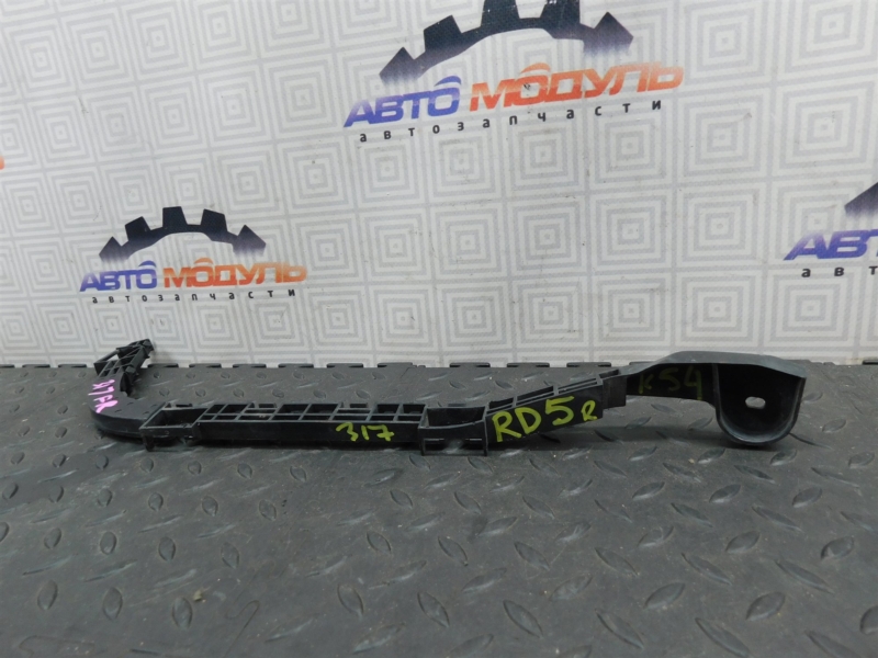 Крепление бампера HONDA CR-V RD5-1002079 K20A 2001 правое (б/у)