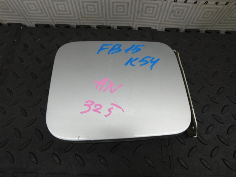 Лючок бензобака NISSAN SUNNY FB15-372424 QG15-DE 2002 (б/у)