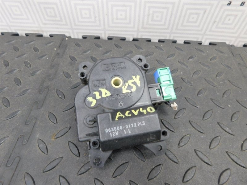 Сервопривод заслонок печки TOYOTA CAMRY ACV40-3195270 2AZ-FE 2009 (б/у)