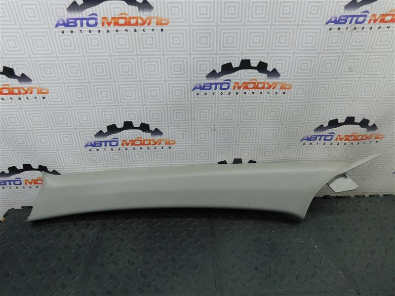 Накладка на стойку кузова NISSAN X-TRAIL NT30-046544 QR20-DE 2002 левая (б/у)
