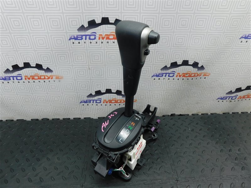 Рычаг переключения КПП TOYOTA IST NCP60-0141247 2NZ-FE 2004 (б/у)