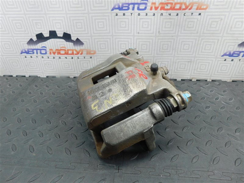 Суппорт HONDA STREAM RN3 передний правый (б/у) Суппорт HONDA STREAM RN3 передний правый (б/у)