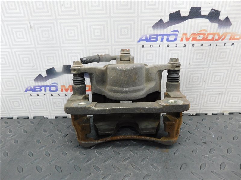 Суппорт HONDA STREAM RN3 передний правый (б/у) Суппорт HONDA STREAM RN3 передний правый (б/у)