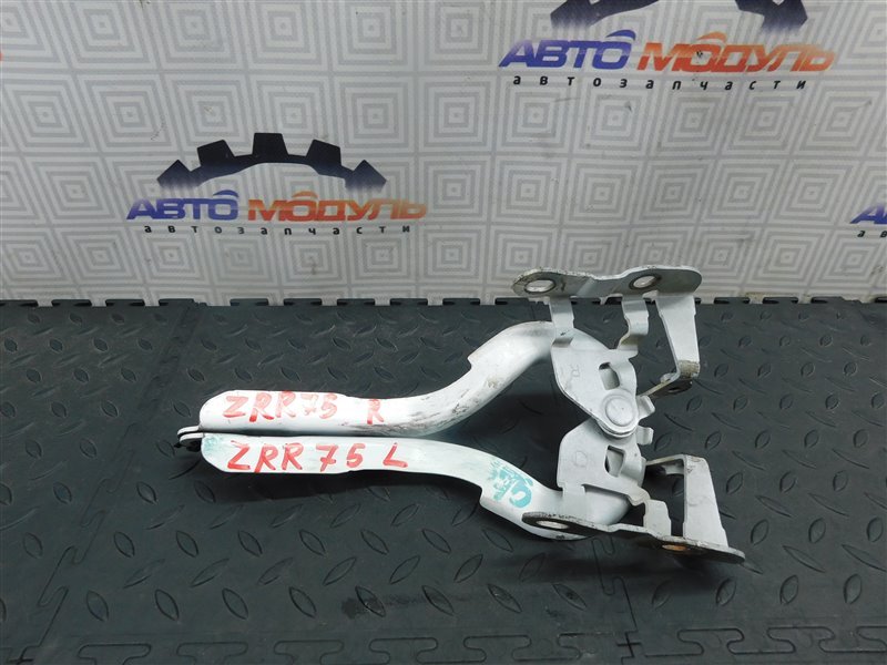 Петля капота TOYOTA NOAH ZRR75 (б/у)