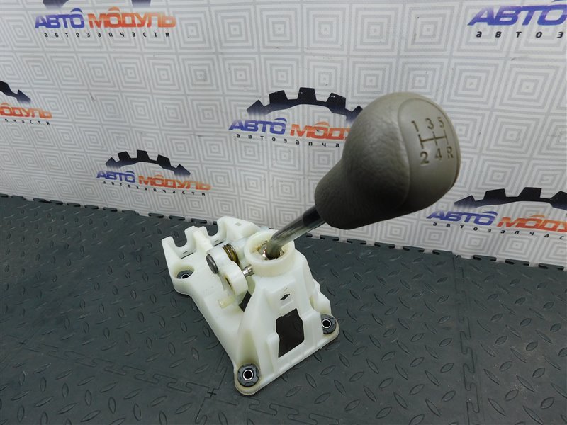 Рычаг переключения КПП TOYOTA PLATZ SCP11-0080380 1SZ-FE 2005 (б/у)