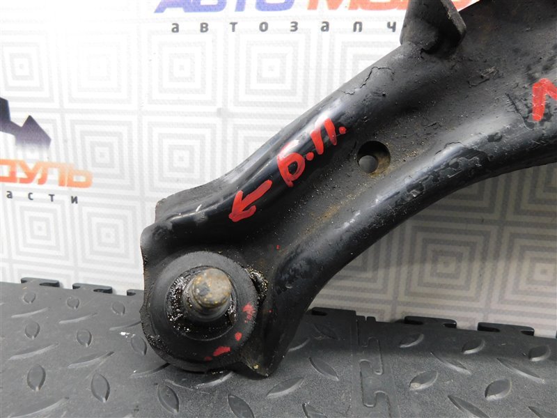 Рычаг HONDA HR-V GH3 D16A передний левый (б/у) Рычаг HONDA HR-V GH3 D16A передний левый (б/у)